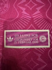 Bayern Munich 125th Anniversary kit - Image 5