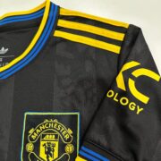 Manchester United 25/26 Third kit - Image 4