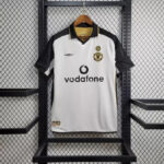 Manchester United Retro 01/02 Away kit