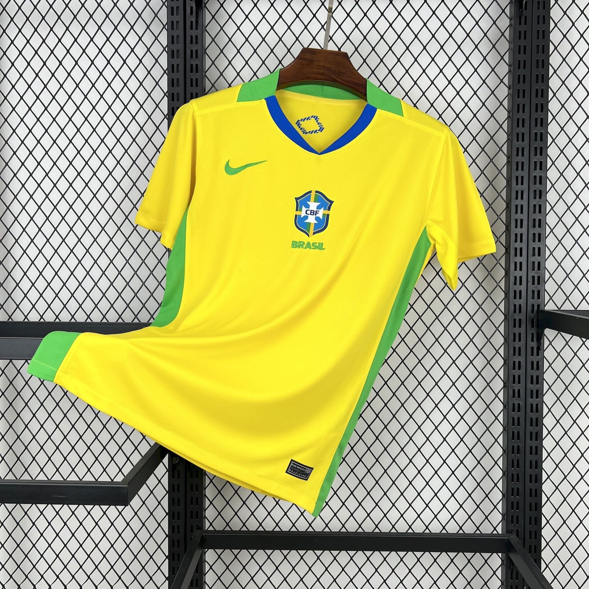 D27B2F08-AFF0-49F4-A896-C4A5FA546F37 Brazil 25/26 Home kit - Image 1