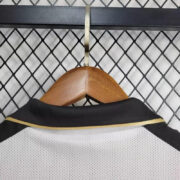 Manchester United Retro 01/02 Away kit - Image 4